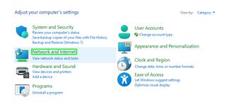 Windows 11'de Wi-Fi parolanızı nasıl göreceğinizi gösteren, "Ağ ve İnternet"in vurgulandığı Windows 11 Denetim Masası