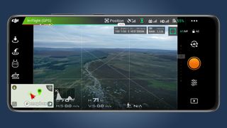 Bir Android telefonda bir DJI Fly uygulaması ekran görüntüsü