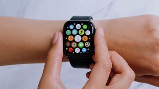 Bir Apple Watch'ın eşlemesi nasıl kaldırılır