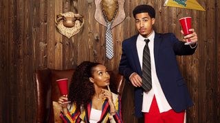 Grown-ish'in 5. sezon afişinde Yara Shahidi ve Marcus Scribner