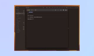 gönderilmiş e-postayı geri ve düzenlemelere hazır olarak gösteren macOS Ventura Mail istemcisi