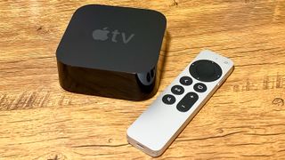 Apple TV 4K (2021) ve yeni Siri uzaktan kumandası