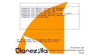 2. Yedek sürücüyü hazırlayın ve Clonezilla'yı önyükleyin