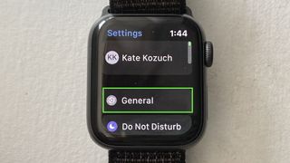 Bir Apple Watch nasıl sıfırlanır - genele dokunun