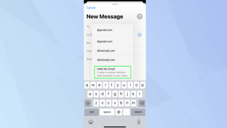 E-postamı Gizle seçeneğinin vurgulandığı iOS e-posta uygulaması yeni e-posta alanı