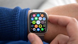 Apple Watch'ta ekran görüntüsü nasıl alınır?