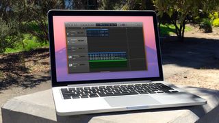 GarageBand: Nasıl karartılır