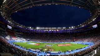 Bir futbol maçından önce Stade de France'ın genel görünümü