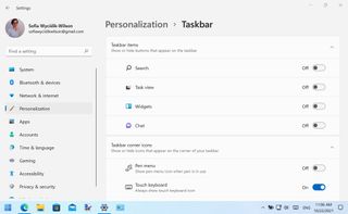 Windows 11'i Windows 7 ekran görüntüsü gibi gösterme