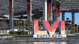 SoFi stadyumunda Super Bowl LVI logosu