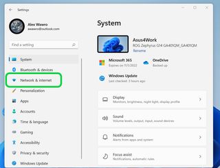 Ağ menüsü vurgulanmış olarak Windows 11 Ayarlar menüsü