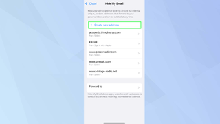 Yeni adres oluştur vurgulanmış olarak iOS E-postamı Gizle uygulaması
