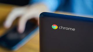 Chromebook'u kapatın