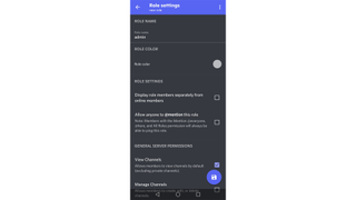 Bir kullanıcıyı Android için Discord'da yönetici yapma