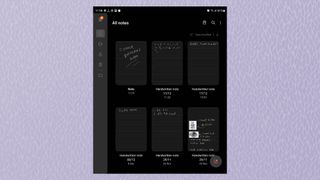 El yazısı notların listesini gösteren Samsung Galaxy Z Fold3 ekran görüntüsü