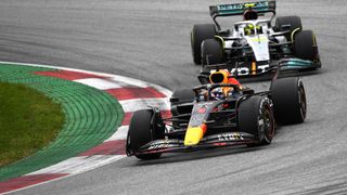 Max Verstappen ve Lewis Hamilton, F1 Fransa Grand Prix canlı yayınında