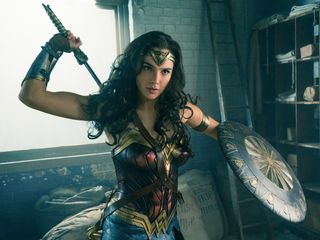 Çıkış sırasına göre dördüncü DC filmi Wonder Woman'da Diana Prince/Wonder Woman rolünde Gal Gadot